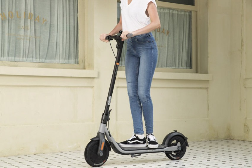 Xe điện Ninebot D18W Scooter Segway